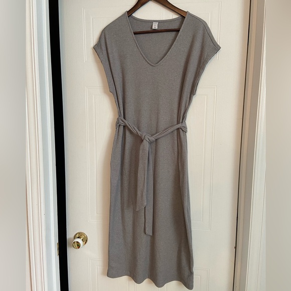 Tie-Belt Rib-Knit Midi Shift Dress - Picture 2 of 6
